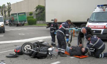Peschiera_incidente_via_Tobagi_aprile_2012