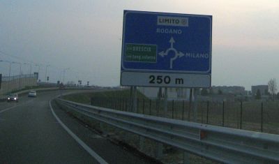 Pioltello cartello Rodano apr 2015