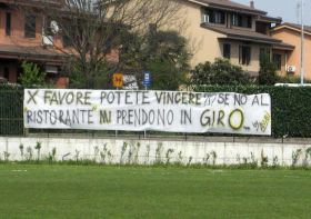 Rodano striscione Andrea Biancucci allenatore calcio