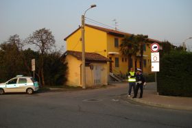 Rodano_vigili_in_via_Cavour