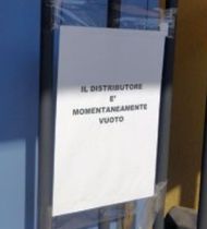 Pantigliate distributore sacchetti umido fuori uso