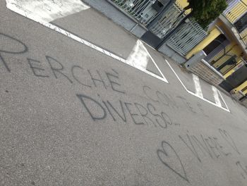 Pantigliate via Mazzini scritta per terra