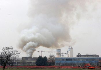 Pioltello incendio ex Sisas aprile 2013