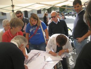 Rodano_raccolta_firme_ciclabili_settembre_2012