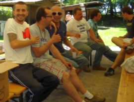 Rodano_ragazzi_nel_parco_dei_Morettoni