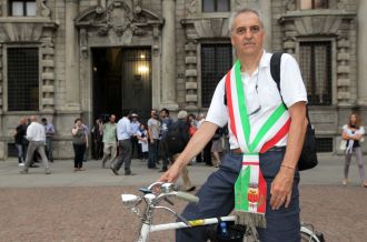Settala Enrico Sozzi protesta Imu Fassino